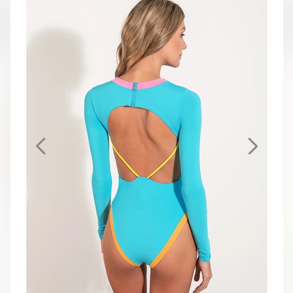 One one swimwear ophelia one piece cockatoo - Picture 2 of 11